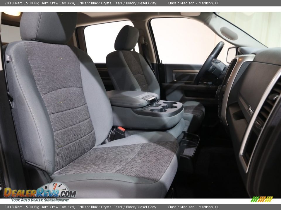 2018 Ram 1500 Big Horn Crew Cab 4x4 Brilliant Black Crystal Pearl / Black/Diesel Gray Photo #18