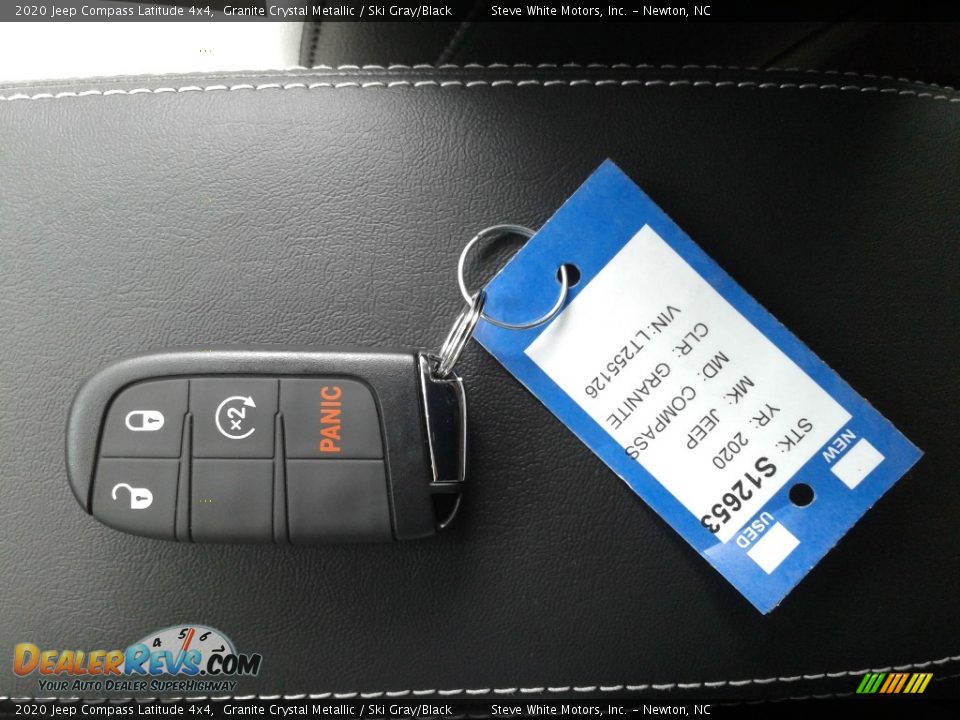 2020 Jeep Compass Latitude 4x4 Granite Crystal Metallic / Ski Gray/Black Photo #30