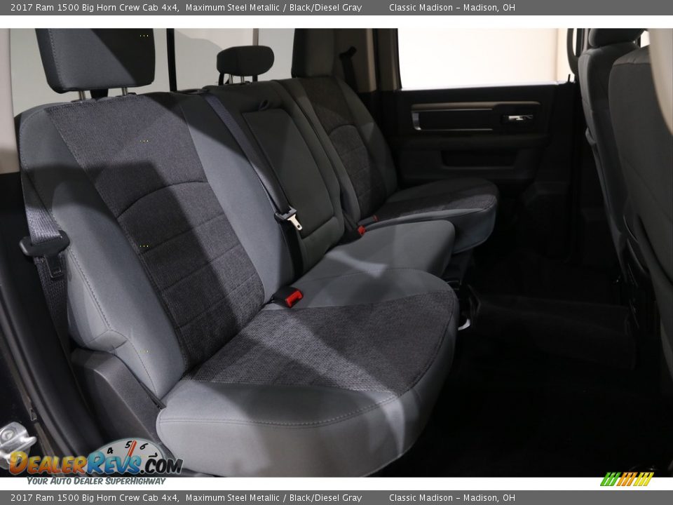 2017 Ram 1500 Big Horn Crew Cab 4x4 Maximum Steel Metallic / Black/Diesel Gray Photo #22