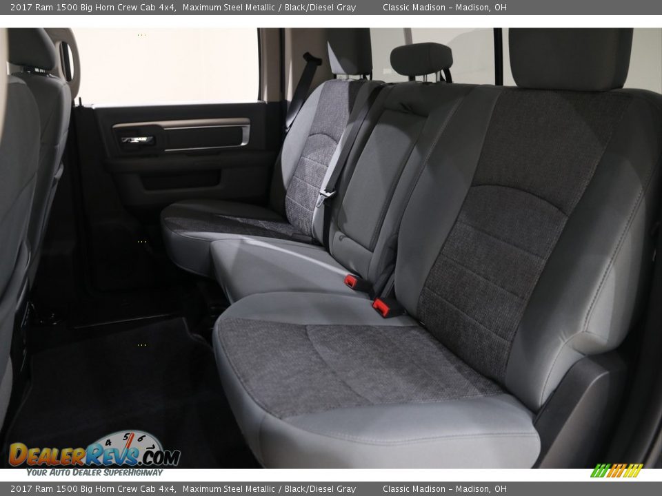 2017 Ram 1500 Big Horn Crew Cab 4x4 Maximum Steel Metallic / Black/Diesel Gray Photo #23