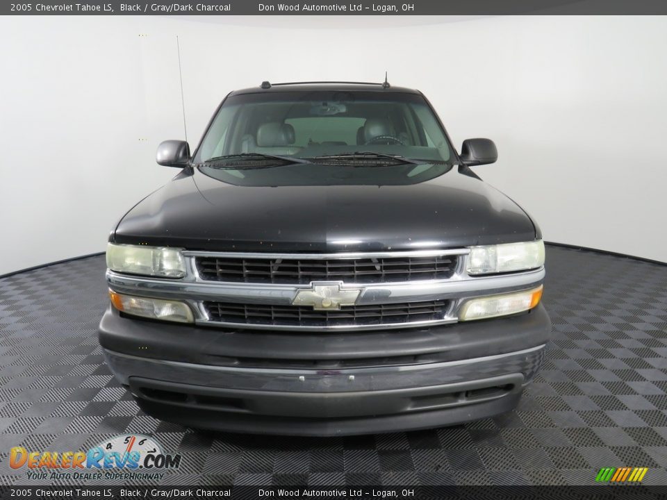 2005 Chevrolet Tahoe LS Black / Gray/Dark Charcoal Photo #6