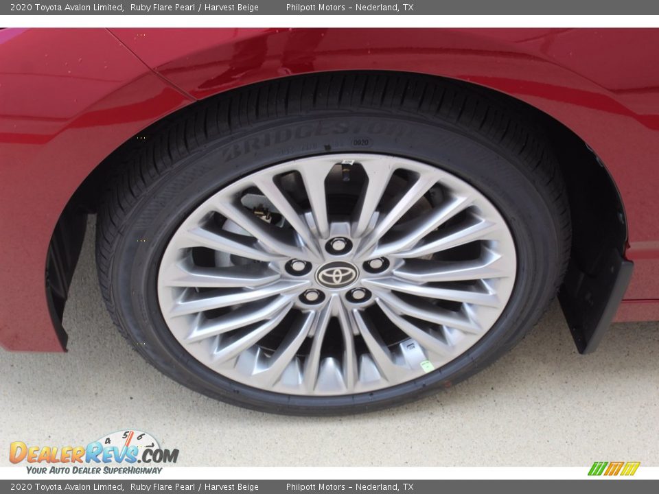 2020 Toyota Avalon Limited Ruby Flare Pearl / Harvest Beige Photo #5