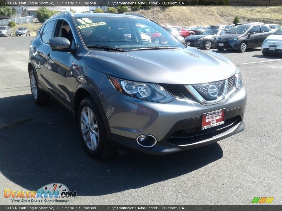 2018 Nissan Rogue Sport SV Gun Metallic / Charcoal Photo #1