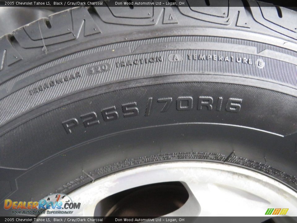 2005 Chevrolet Tahoe LS Black / Gray/Dark Charcoal Photo #20
