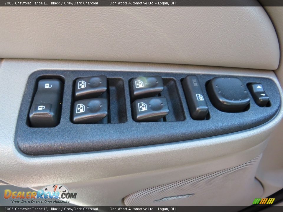 2005 Chevrolet Tahoe LS Black / Gray/Dark Charcoal Photo #21