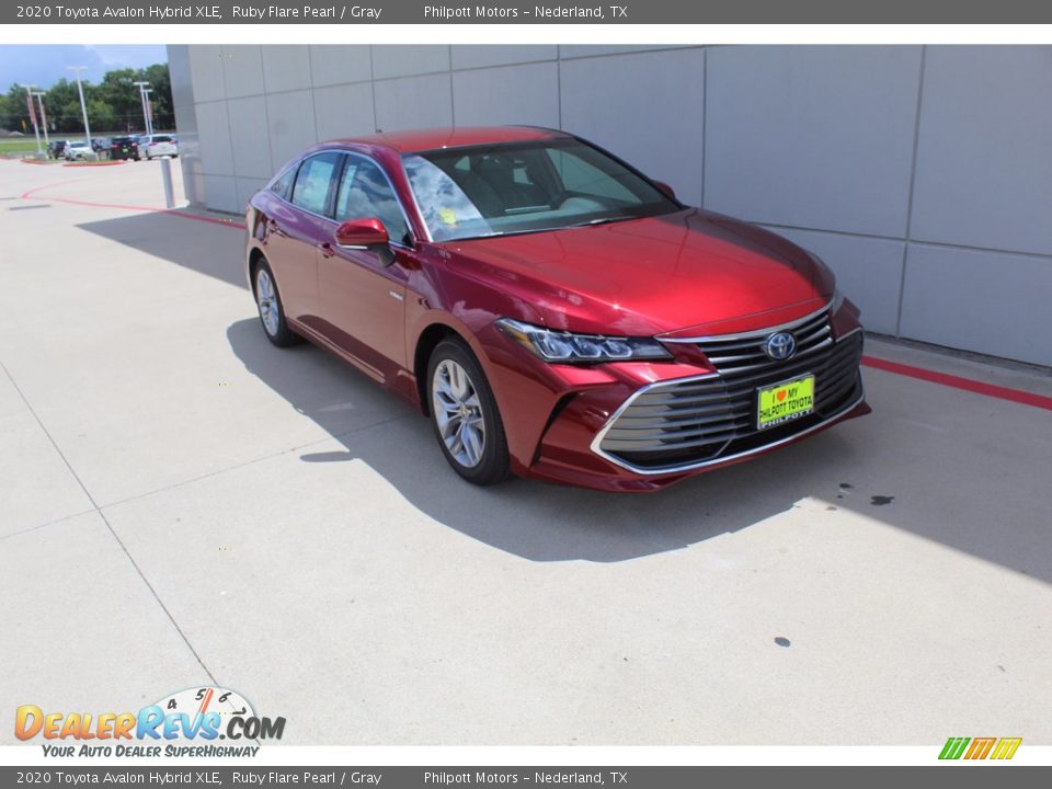 2020 Toyota Avalon Hybrid XLE Ruby Flare Pearl / Gray Photo #2