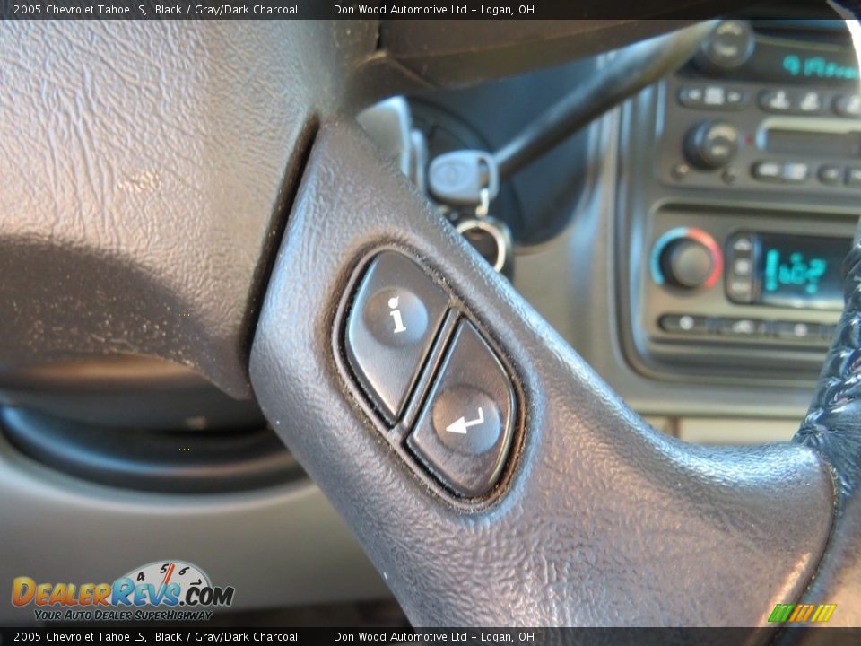 2005 Chevrolet Tahoe LS Black / Gray/Dark Charcoal Photo #29