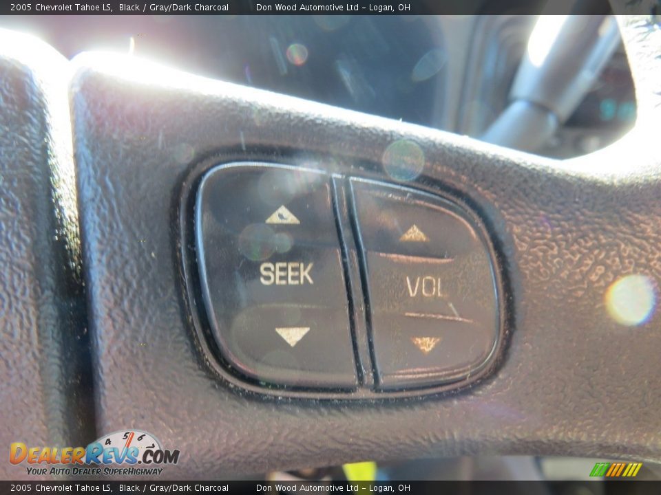 2005 Chevrolet Tahoe LS Black / Gray/Dark Charcoal Photo #30