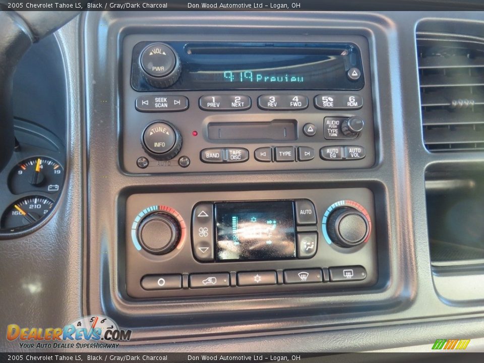2005 Chevrolet Tahoe LS Black / Gray/Dark Charcoal Photo #31