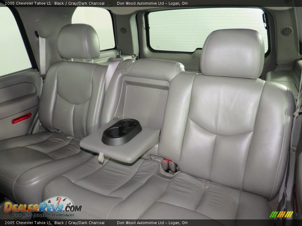 2005 Chevrolet Tahoe LS Black / Gray/Dark Charcoal Photo #35