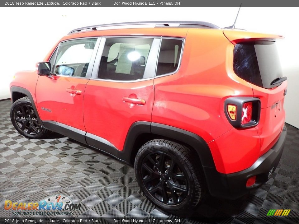 2018 Jeep Renegade Latitude Colorado Red / Black Photo #9