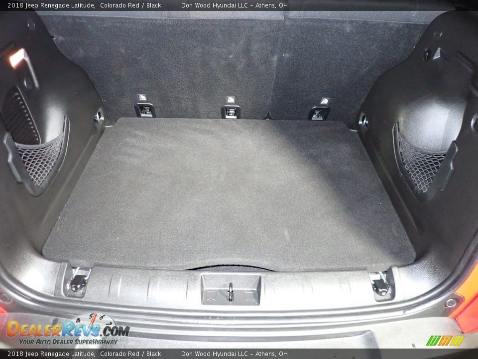 2018 Jeep Renegade Latitude Colorado Red / Black Photo #13