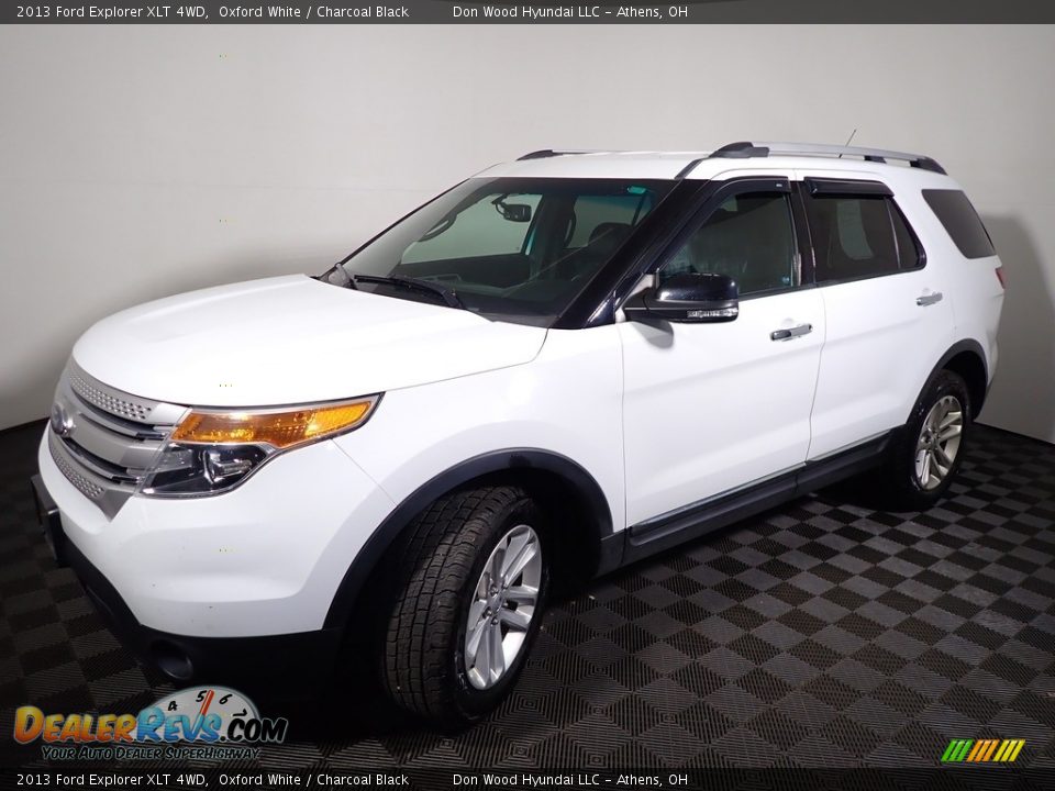2013 Ford Explorer XLT 4WD Oxford White / Charcoal Black Photo #7