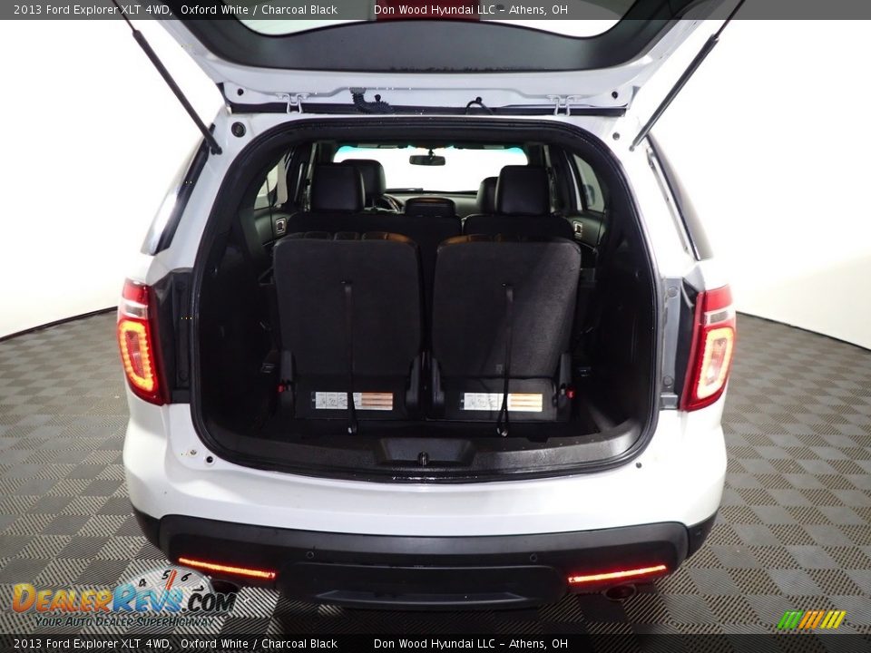 2013 Ford Explorer XLT 4WD Oxford White / Charcoal Black Photo #12
