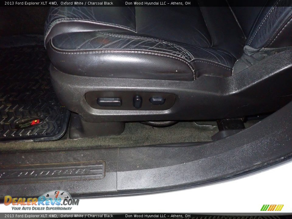 2013 Ford Explorer XLT 4WD Oxford White / Charcoal Black Photo #18