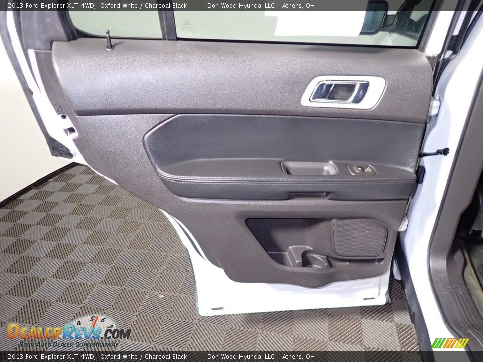 2013 Ford Explorer XLT 4WD Oxford White / Charcoal Black Photo #20