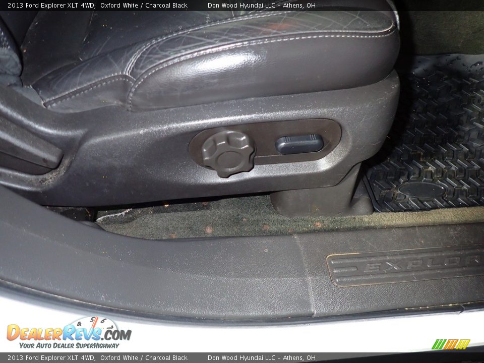 2013 Ford Explorer XLT 4WD Oxford White / Charcoal Black Photo #25
