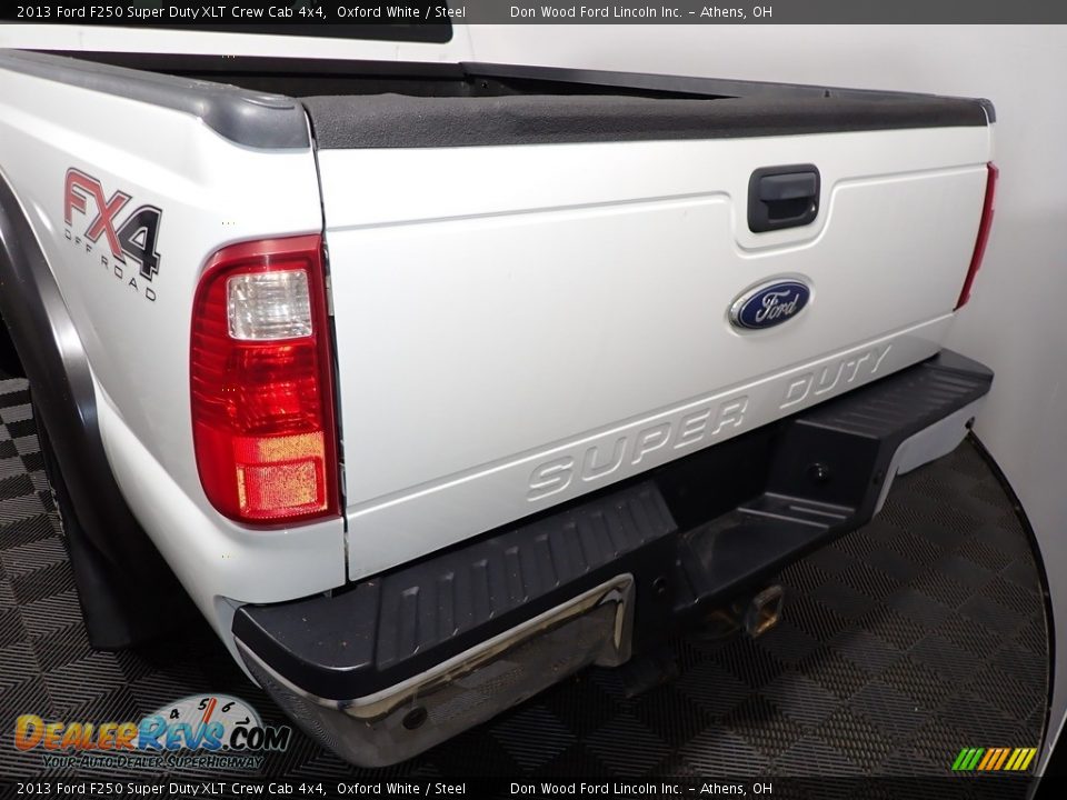 2013 Ford F250 Super Duty XLT Crew Cab 4x4 Oxford White / Steel Photo #9