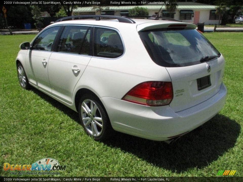 2009 Volkswagen Jetta SE SportWagen Candy White / Pure Beige Photo #5