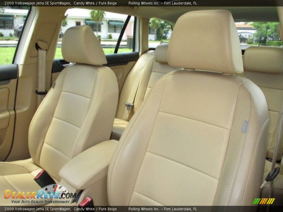 2009 Volkswagen Jetta SE SportWagen Candy White / Pure Beige Photo #10