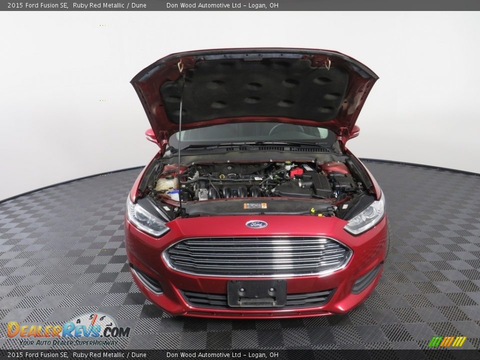 2015 Ford Fusion SE Ruby Red Metallic / Dune Photo #6