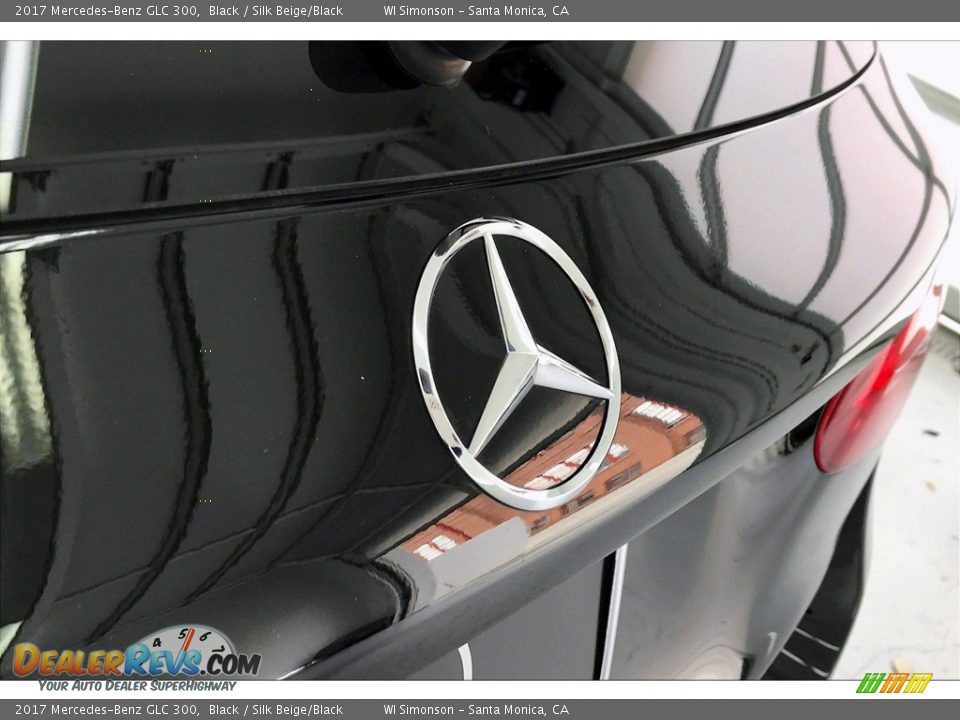 2017 Mercedes-Benz GLC 300 Black / Silk Beige/Black Photo #7