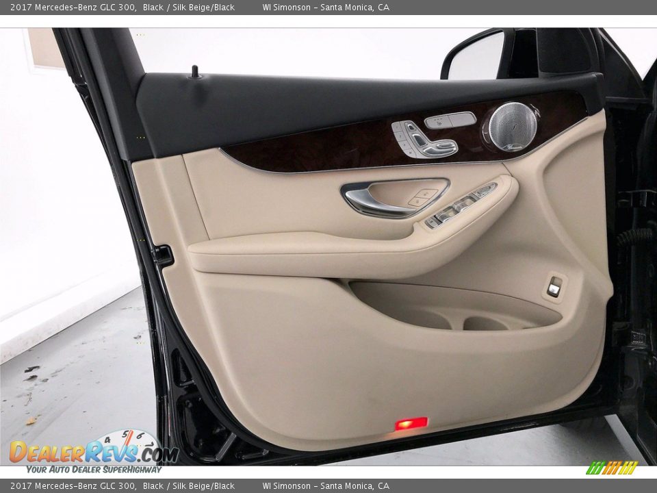 2017 Mercedes-Benz GLC 300 Black / Silk Beige/Black Photo #25