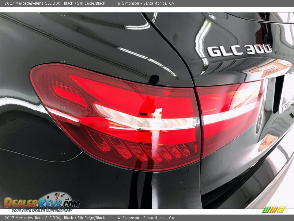2017 Mercedes-Benz GLC 300 Black / Silk Beige/Black Photo #26