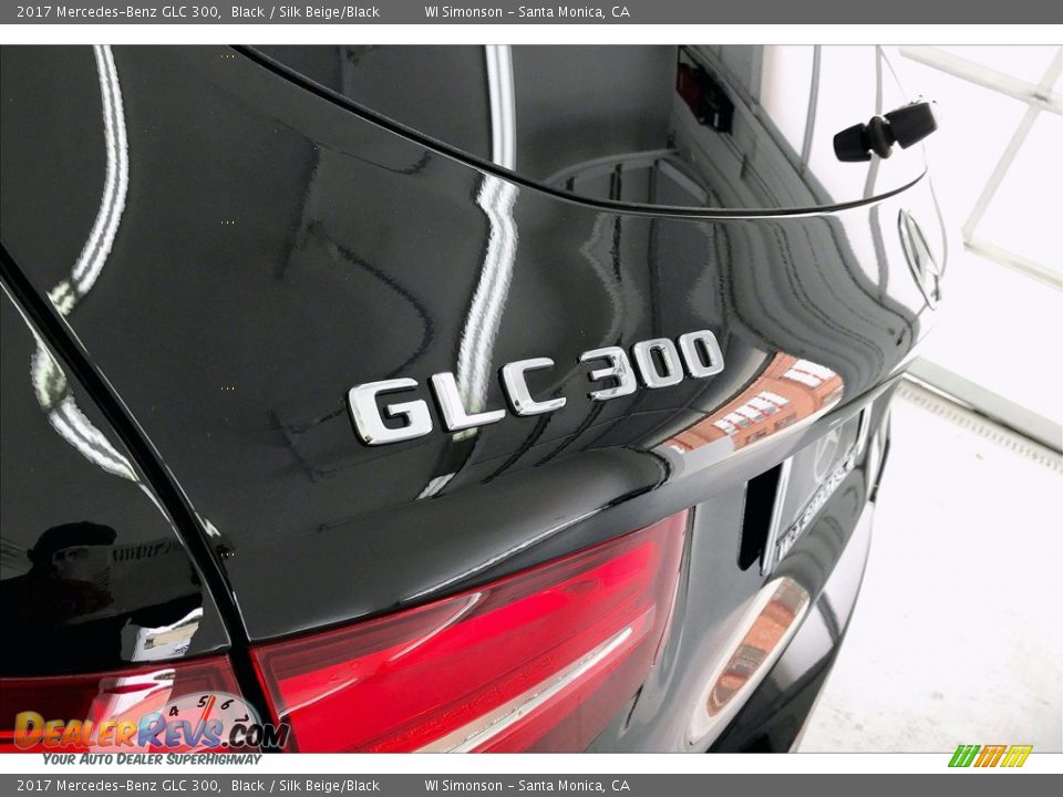 2017 Mercedes-Benz GLC 300 Black / Silk Beige/Black Photo #27