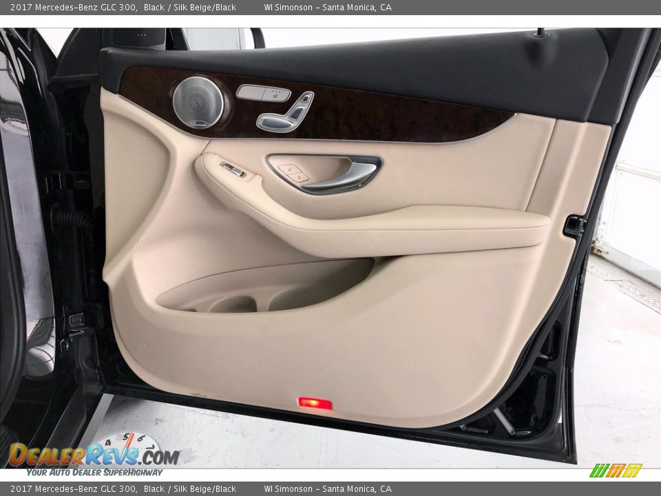 2017 Mercedes-Benz GLC 300 Black / Silk Beige/Black Photo #30