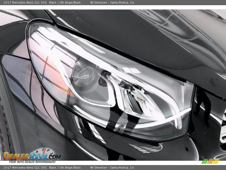2017 Mercedes-Benz GLC 300 Black / Silk Beige/Black Photo #32