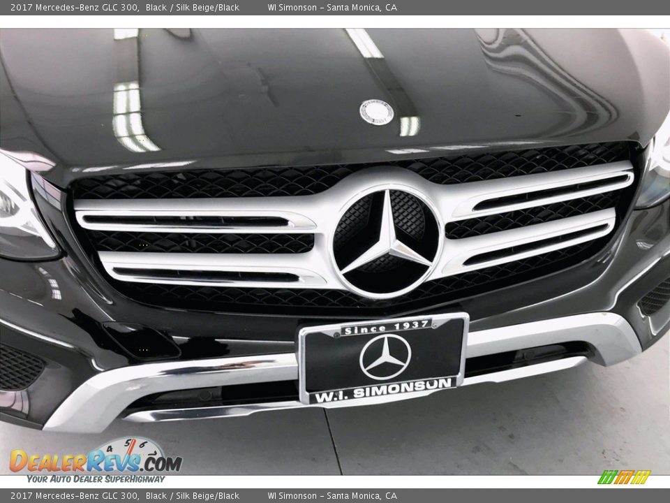 2017 Mercedes-Benz GLC 300 Black / Silk Beige/Black Photo #33