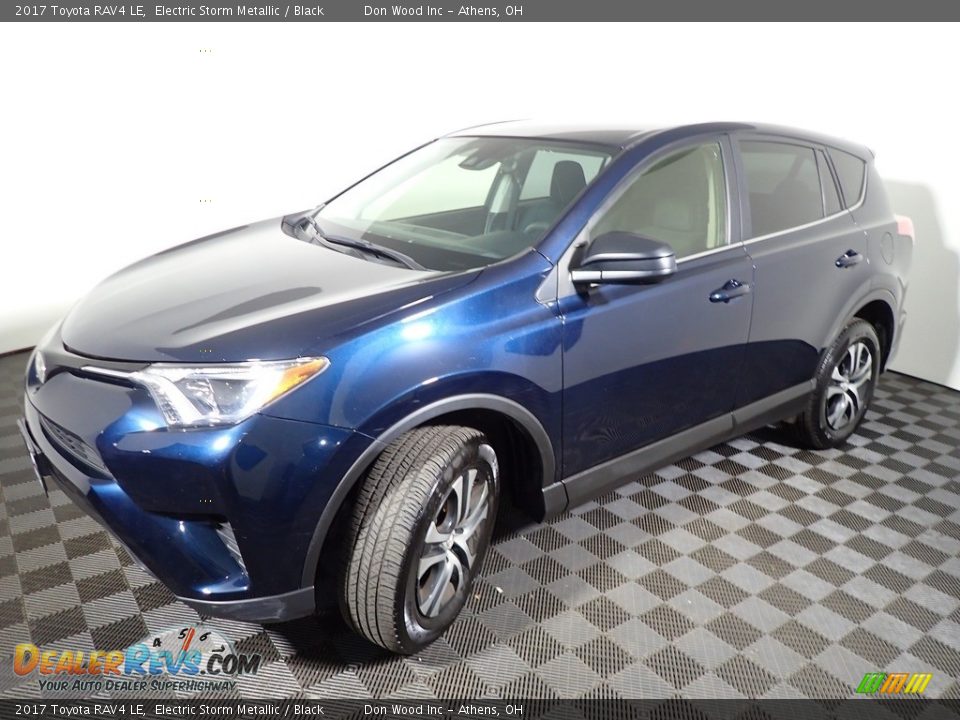 2017 Toyota RAV4 LE Electric Storm Metallic / Black Photo #7