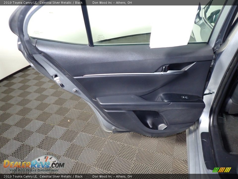 2019 Toyota Camry LE Celestial Silver Metallic / Black Photo #19