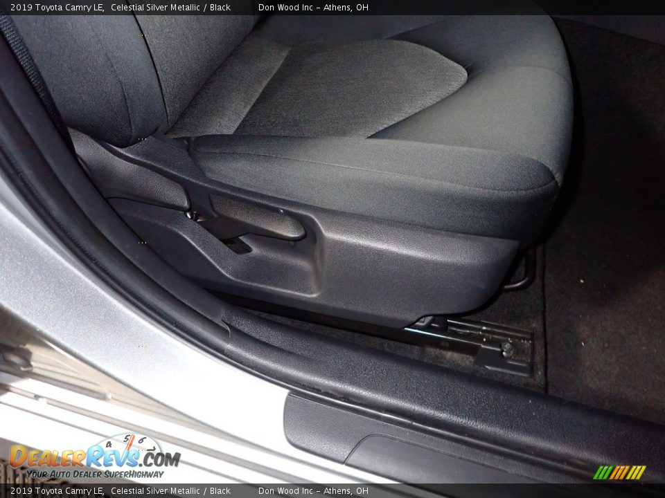 2019 Toyota Camry LE Celestial Silver Metallic / Black Photo #24