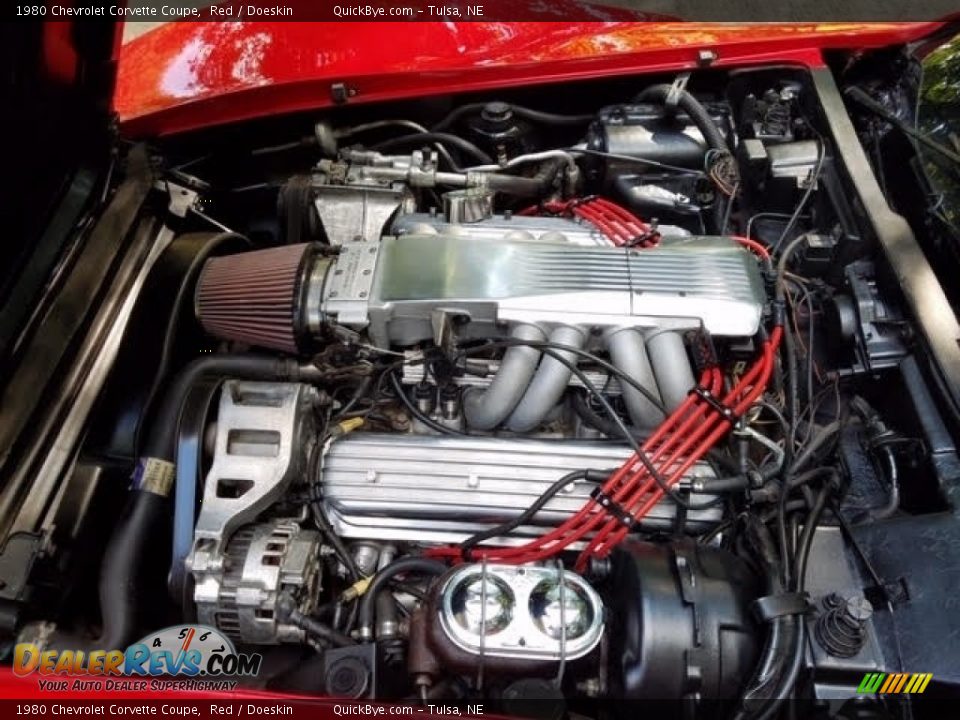 1980 Chevrolet Corvette Coupe Red / Doeskin Photo #11