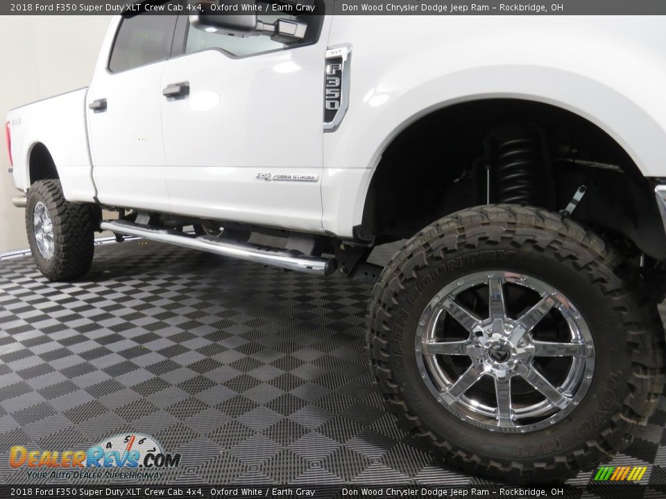 2018 Ford F350 Super Duty XLT Crew Cab 4x4 Oxford White / Earth Gray Photo #4