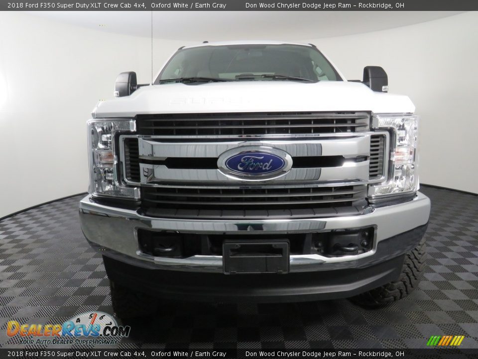 2018 Ford F350 Super Duty XLT Crew Cab 4x4 Oxford White / Earth Gray Photo #5