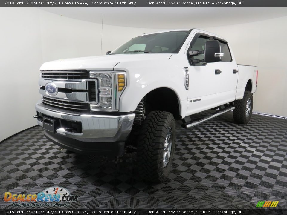 2018 Ford F350 Super Duty XLT Crew Cab 4x4 Oxford White / Earth Gray Photo #8
