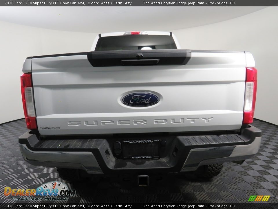 2018 Ford F350 Super Duty XLT Crew Cab 4x4 Oxford White / Earth Gray Photo #12