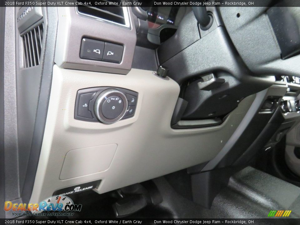 2018 Ford F350 Super Duty XLT Crew Cab 4x4 Oxford White / Earth Gray Photo #20