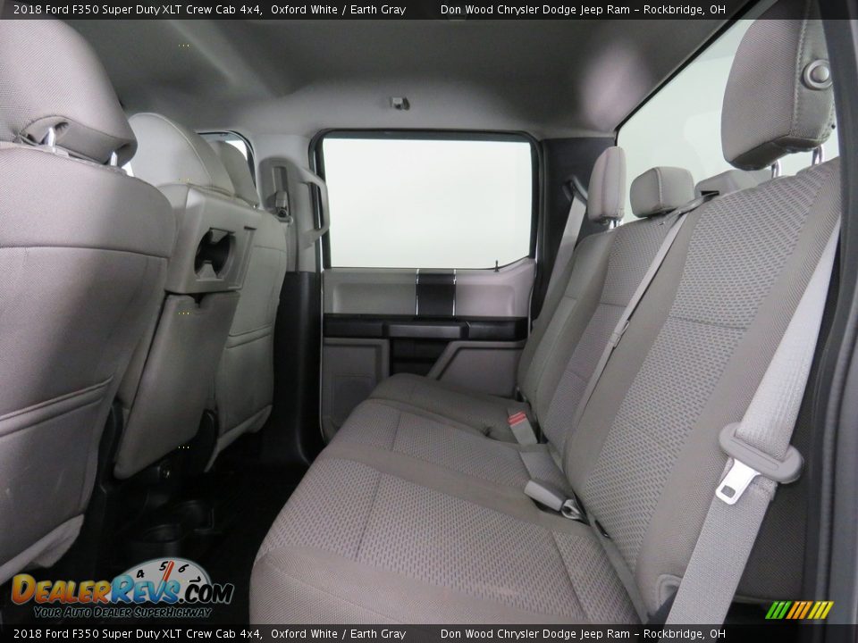 2018 Ford F350 Super Duty XLT Crew Cab 4x4 Oxford White / Earth Gray Photo #25