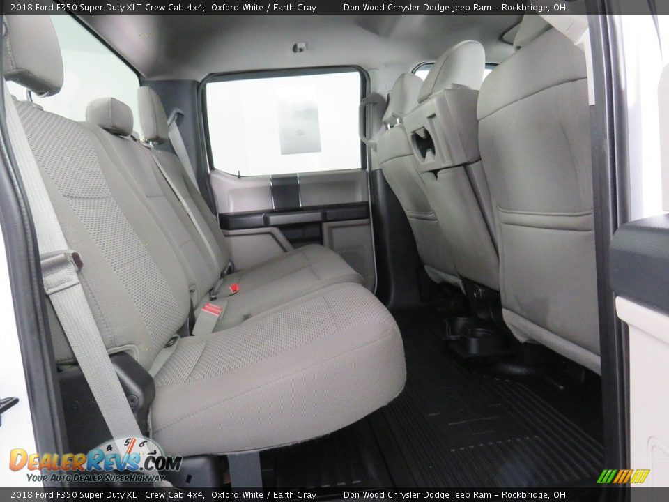 2018 Ford F350 Super Duty XLT Crew Cab 4x4 Oxford White / Earth Gray Photo #29