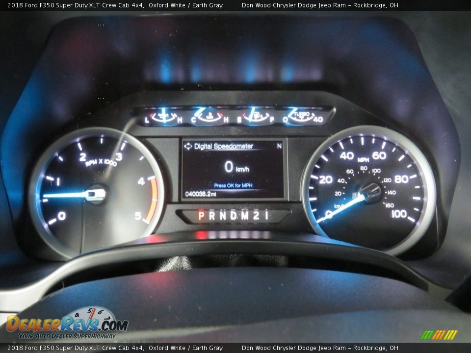 2018 Ford F350 Super Duty XLT Crew Cab 4x4 Oxford White / Earth Gray Photo #33