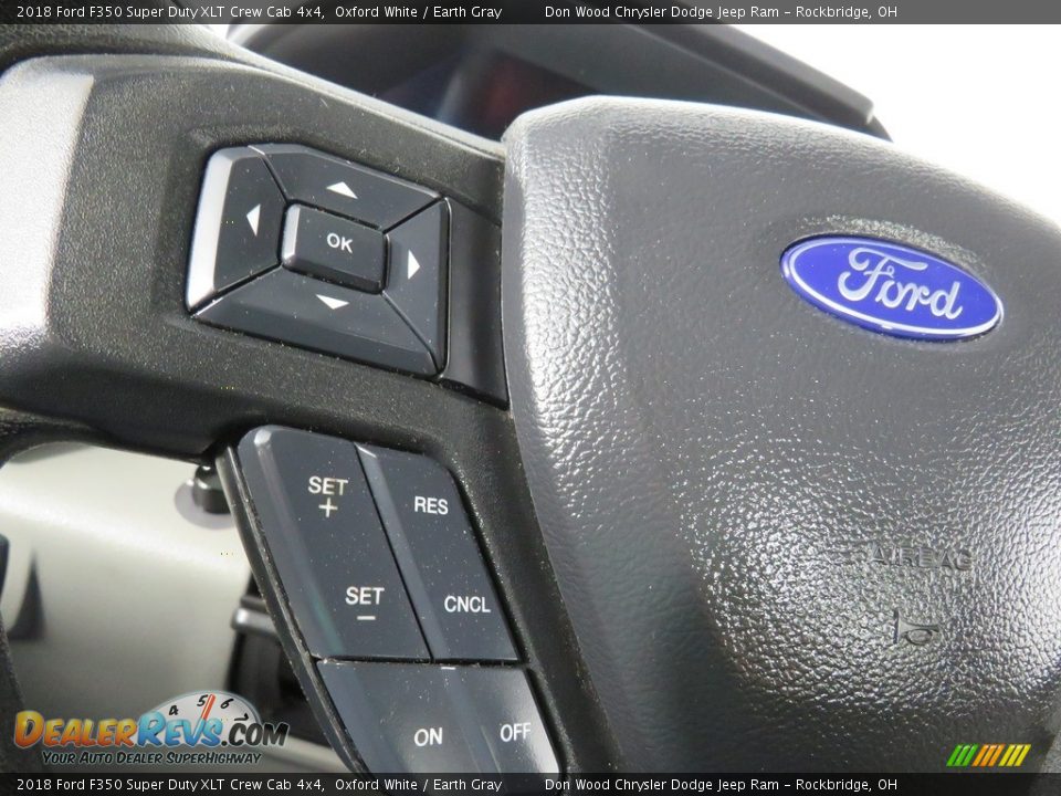 2018 Ford F350 Super Duty XLT Crew Cab 4x4 Oxford White / Earth Gray Photo #36