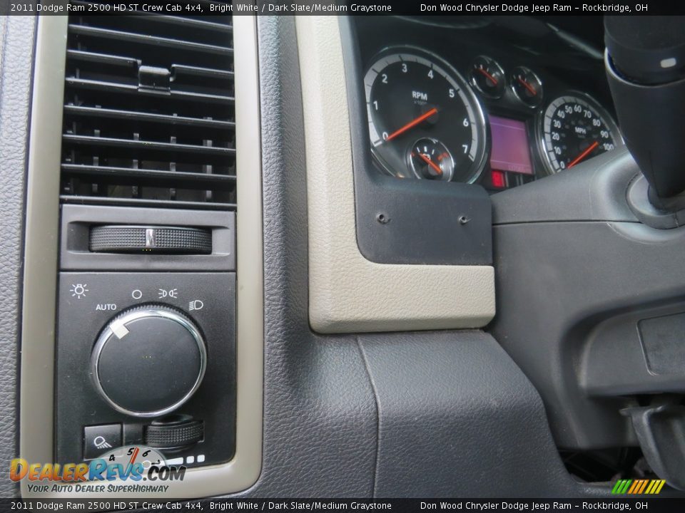 2011 Dodge Ram 2500 HD ST Crew Cab 4x4 Bright White / Dark Slate/Medium Graystone Photo #18