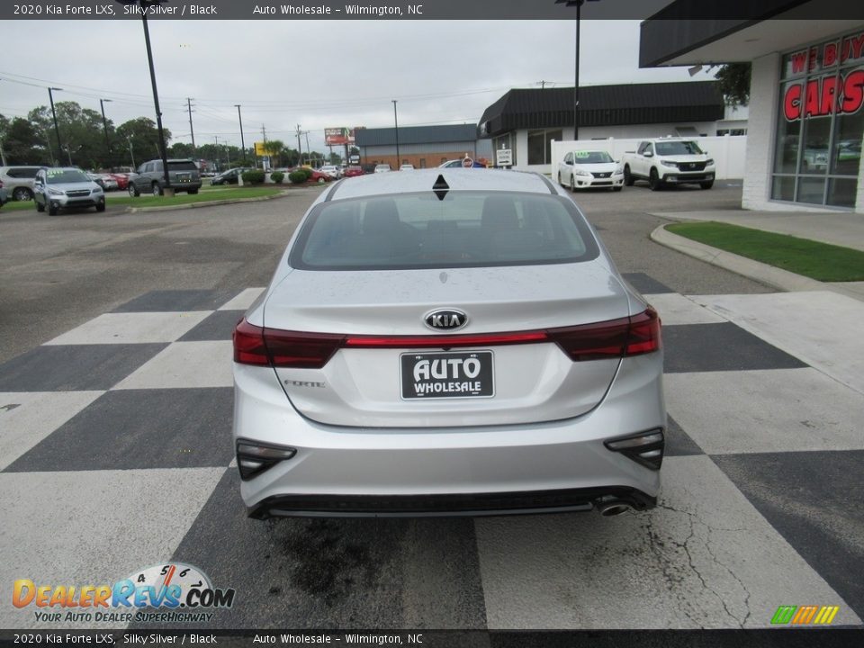 2020 Kia Forte LXS Silky Silver / Black Photo #4