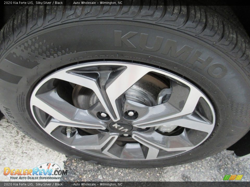 2020 Kia Forte LXS Silky Silver / Black Photo #7
