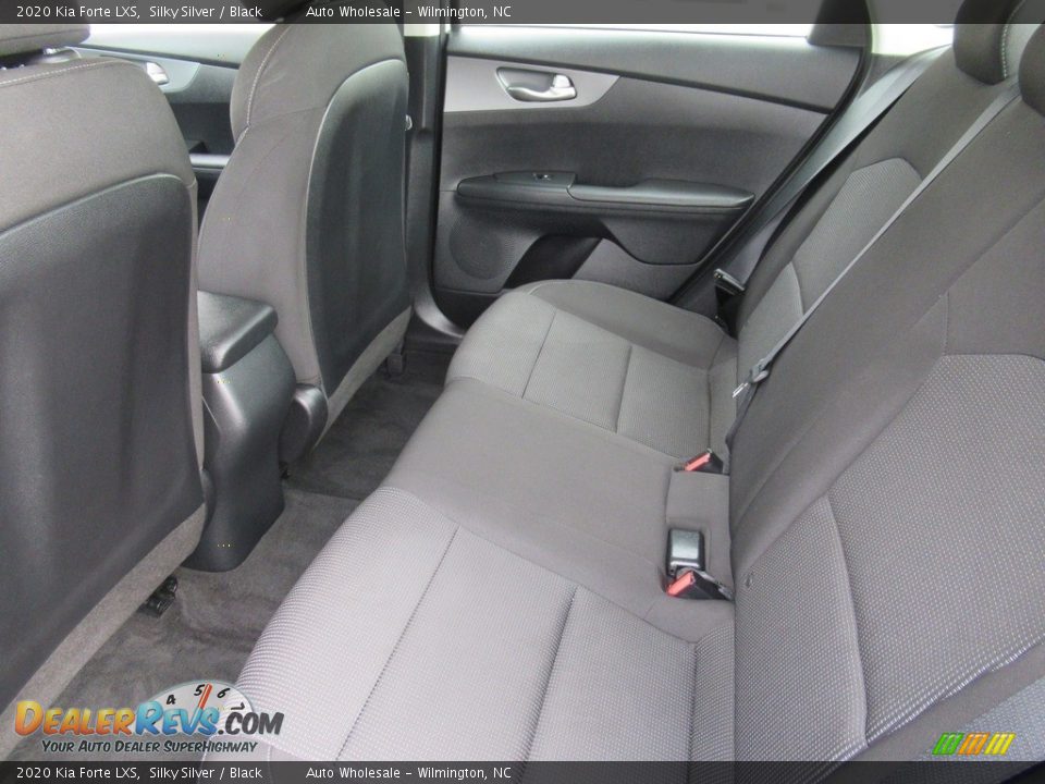 2020 Kia Forte LXS Silky Silver / Black Photo #12