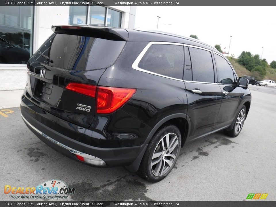 2018 Honda Pilot Touring AWD Crystal Black Pearl / Black Photo #9